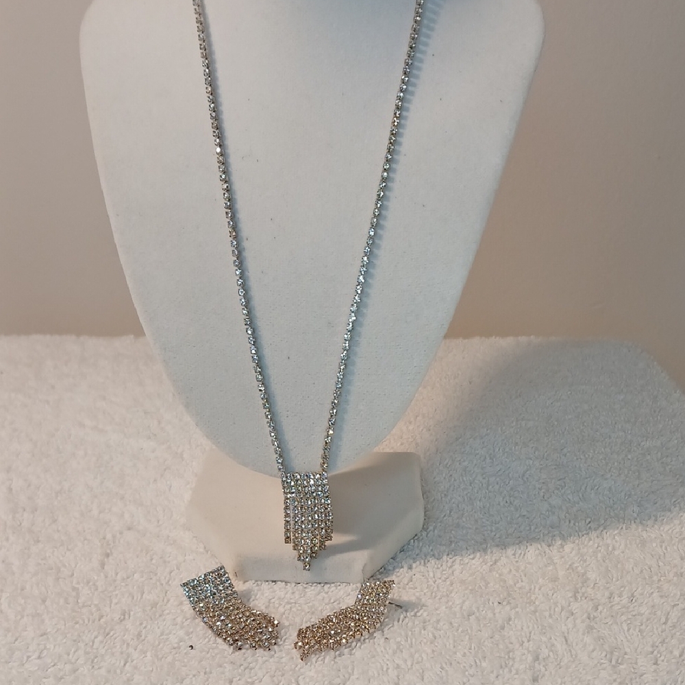 Elegant Silver and Gold Necklace and Earring Set w/Rhinestones
